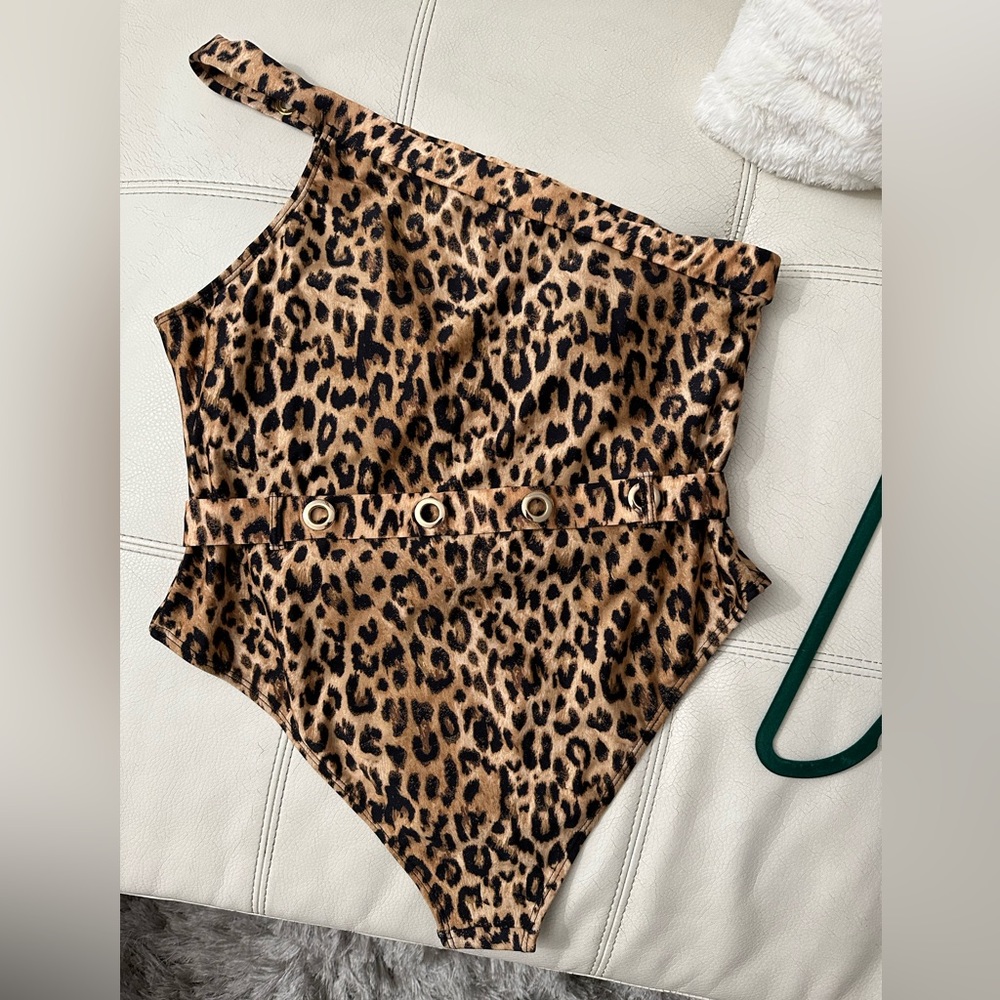 River Island  Resort Leopard print Bathing suits Size 18 Brand New Sexy looking - Picture 3 of 4